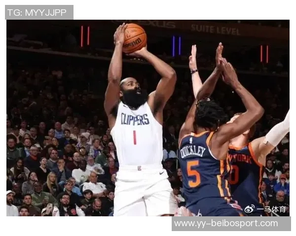 雷霆迎战快船明年首轮签AJ迪班萨现场观战状元大热