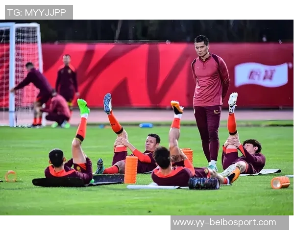 直播吧报道宋凯邵佳一亲临现场共同见证足协杯决赛精彩对决