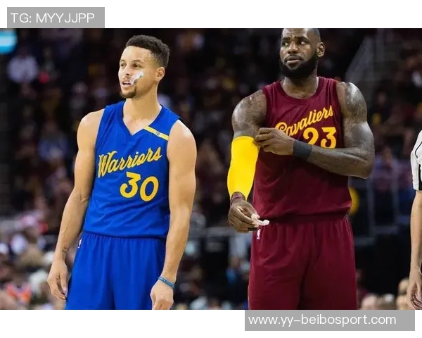 库里遭遇詹姆斯强力盯防拼尽全力才成功摆脱令人叹息的防守挑战
